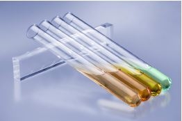 Image de présentation Contrôles de qualité simples et conformes des huiles naturelles pour les applications pharmaceutiques et de haute qualité
